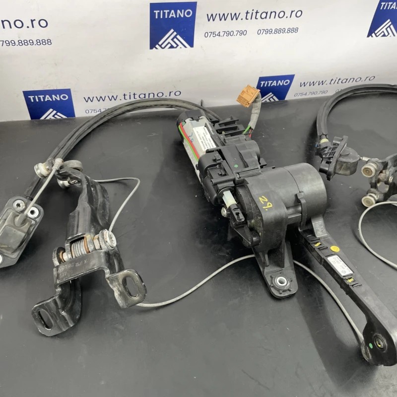 Motoras culisare usa / Volkswagen Sharan 7N 2013 / Caroserie, oglinzi si faruri