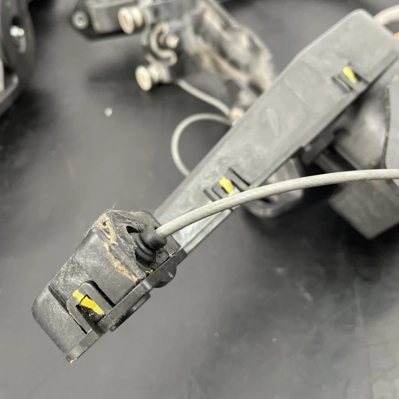 Motoras culisare usa / Volkswagen Sharan 7N 2013 / Caroserie, oglinzi si faruri