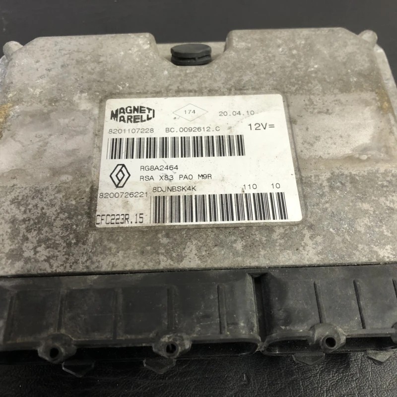 Calculator motor ecu / Renault Trafic Trafic 2011 / Audio si electronice