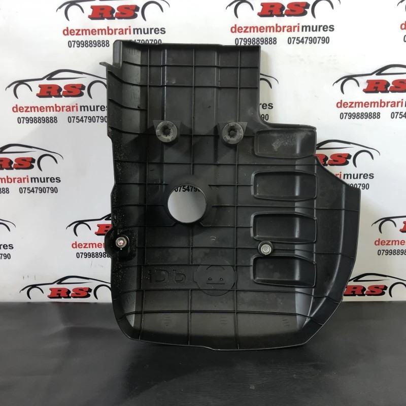 Capac motor / Nissan Navara D40 2006 / Motor, racire si evacuare