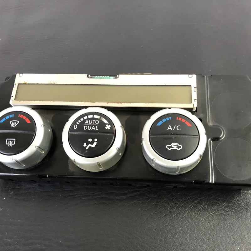 Panou climatronic / Nissan Navara D40 2006 / Climatizare