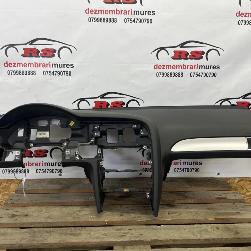 Plansa bord Audi A6 C6 2010