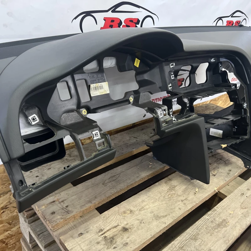 Plansa bord / Audi A6 C6 2010 / Interior