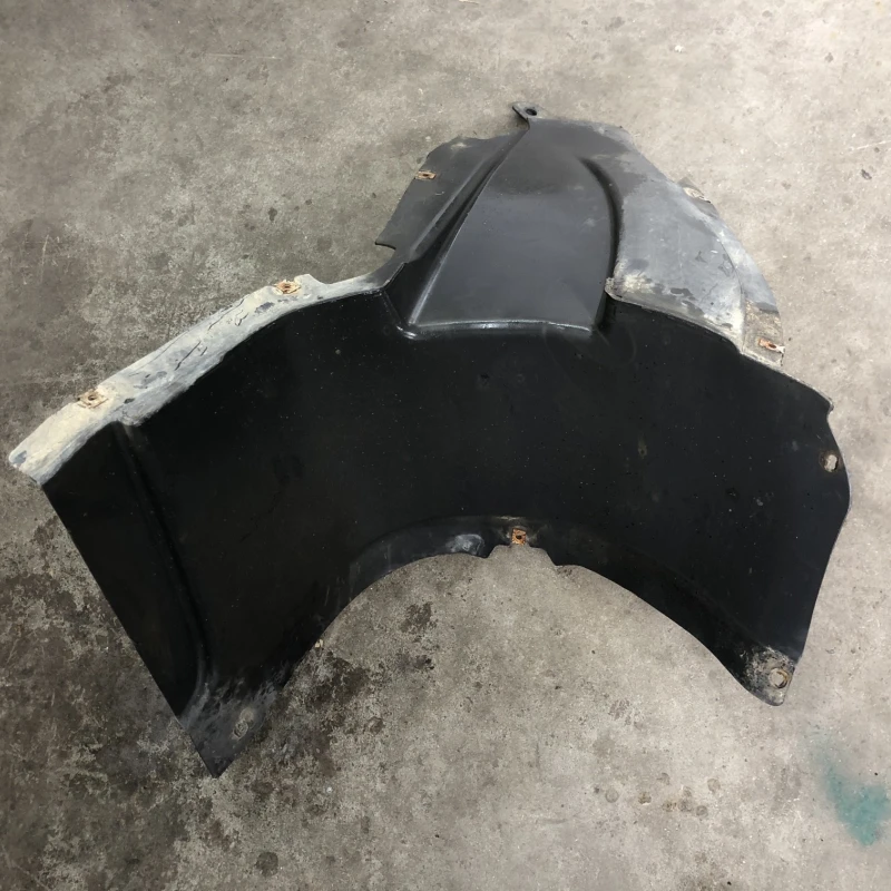 Carenaj stanga fata mic / Volkswagen Passat B7 2012 / Caroserie, oglinzi si faruri