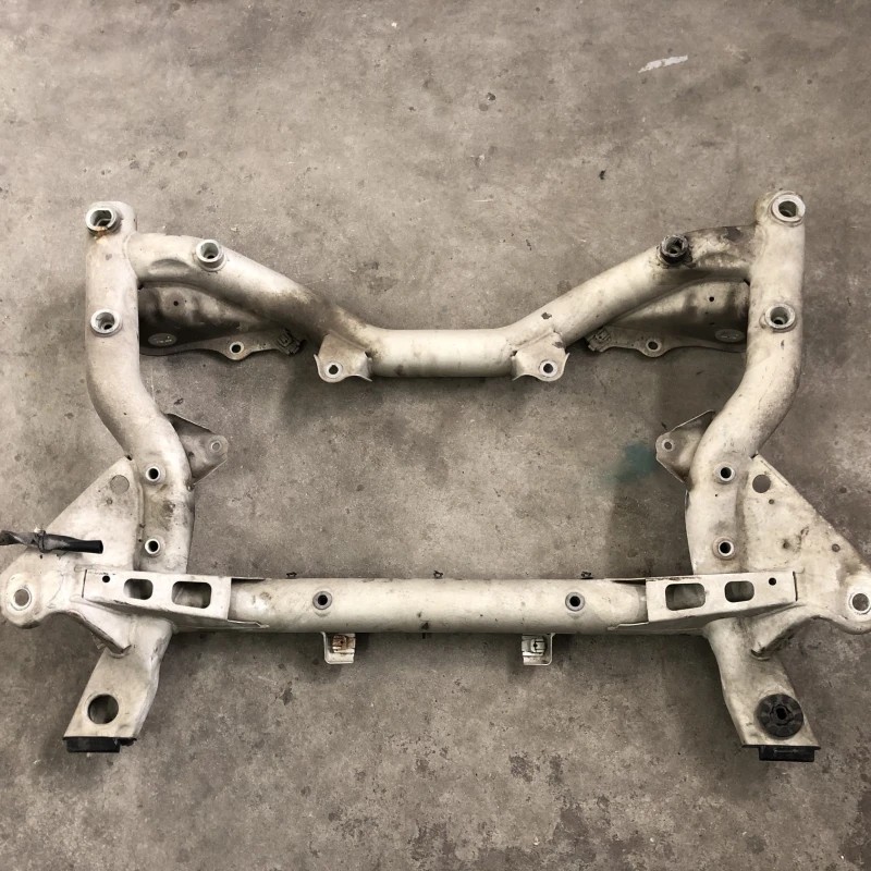 punte fata / Mercedes-Benz E Class W212 2010 / Motor, racire si evacuare