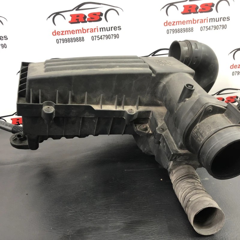 Carcasa filtru aer / Volkswagen Passat B7 2012 / Motor, racire si evacuare