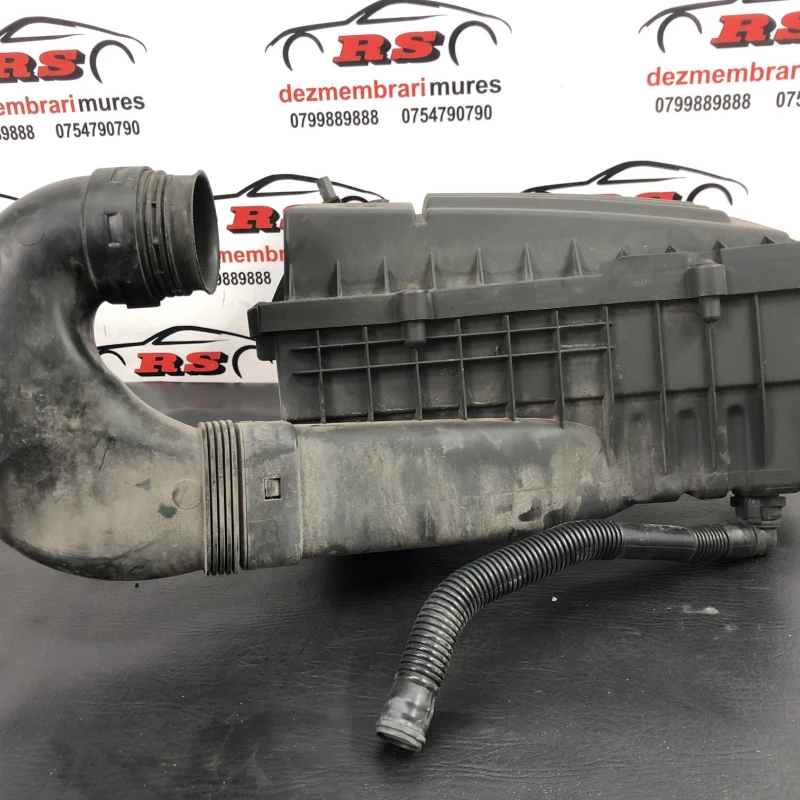 Carcasa filtru aer / Volkswagen Passat B7 2012 / Motor, racire si evacuare