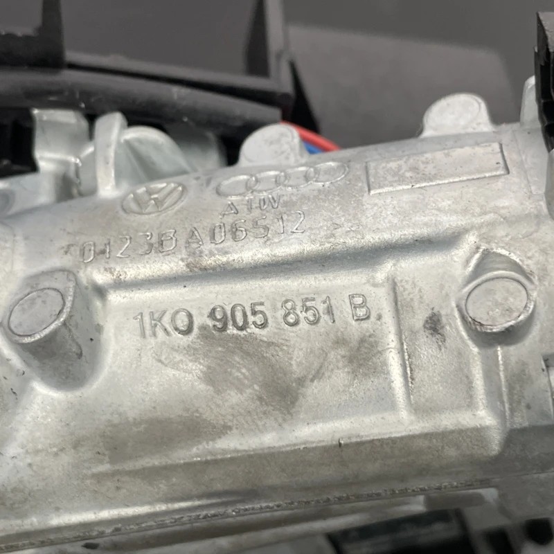Contact / Volkswagen Sharan 7N 2013 / Interior