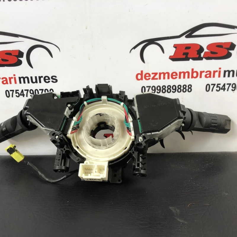 Spira volan cu manete / Nissan   2009 / Audio si electronice