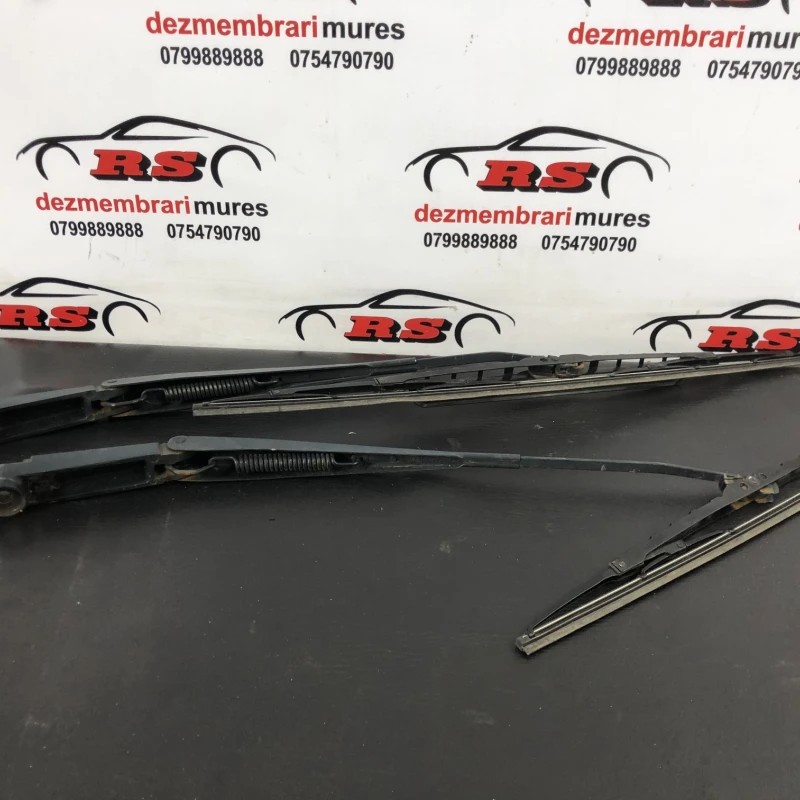 Brate stergatoare fata / Nissan Navara D40 2009 / Caroserie, oglinzi si faruri