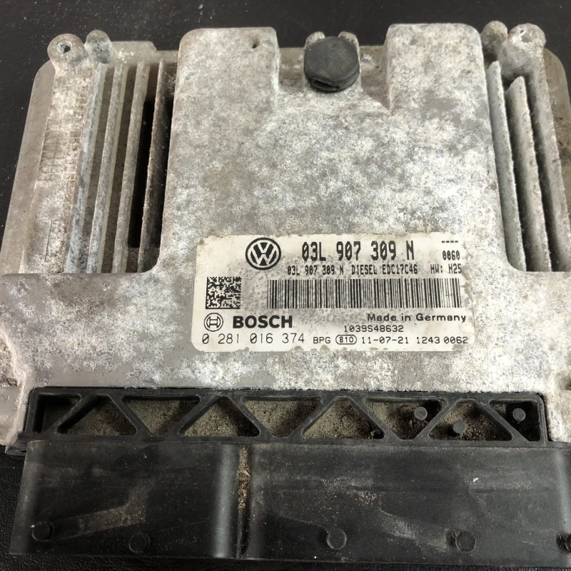 Calculator motor ecu Volkswagen 