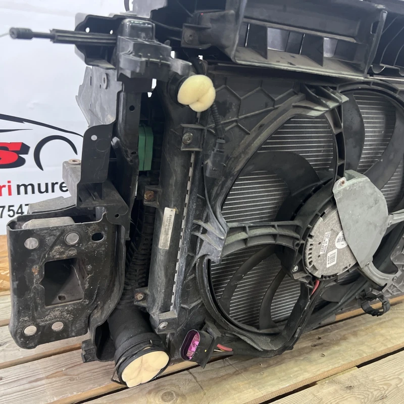 Trager complet cu radiatoare electroventilator intaritura + / Volkswagen Tiguan 5N 2010 / Caroserie, oglinzi si faruri