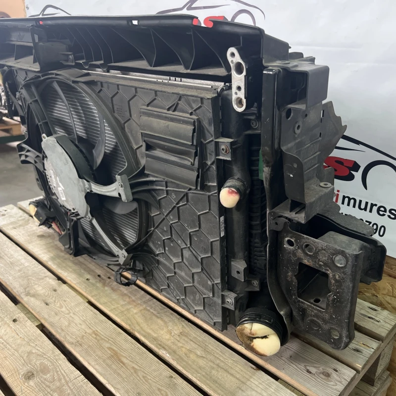 Trager complet cu radiatoare electroventilator intaritura + / Volkswagen Tiguan 5N 2010 / Caroserie, oglinzi si faruri