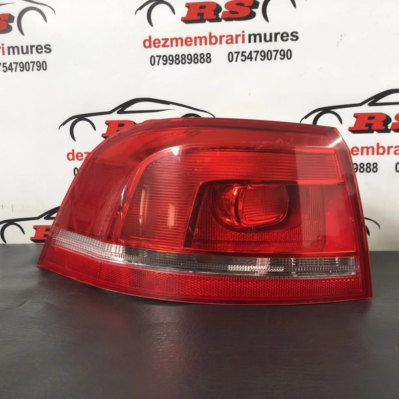 Stop stanga caroserie / Volkswagen Passat B7 2013 / Caroserie, oglinzi si faruri
