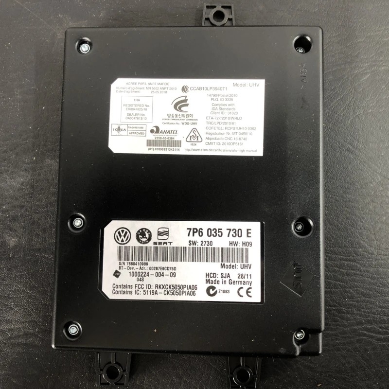 Modul bluthooth / Volkswagen Passat B7 2013 / Audio si electronice