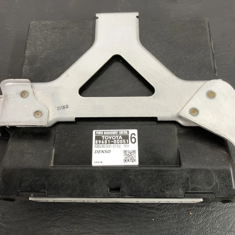 Calculator confort bcm / Toyota Yaris XP130 2014 / Audio si electronice