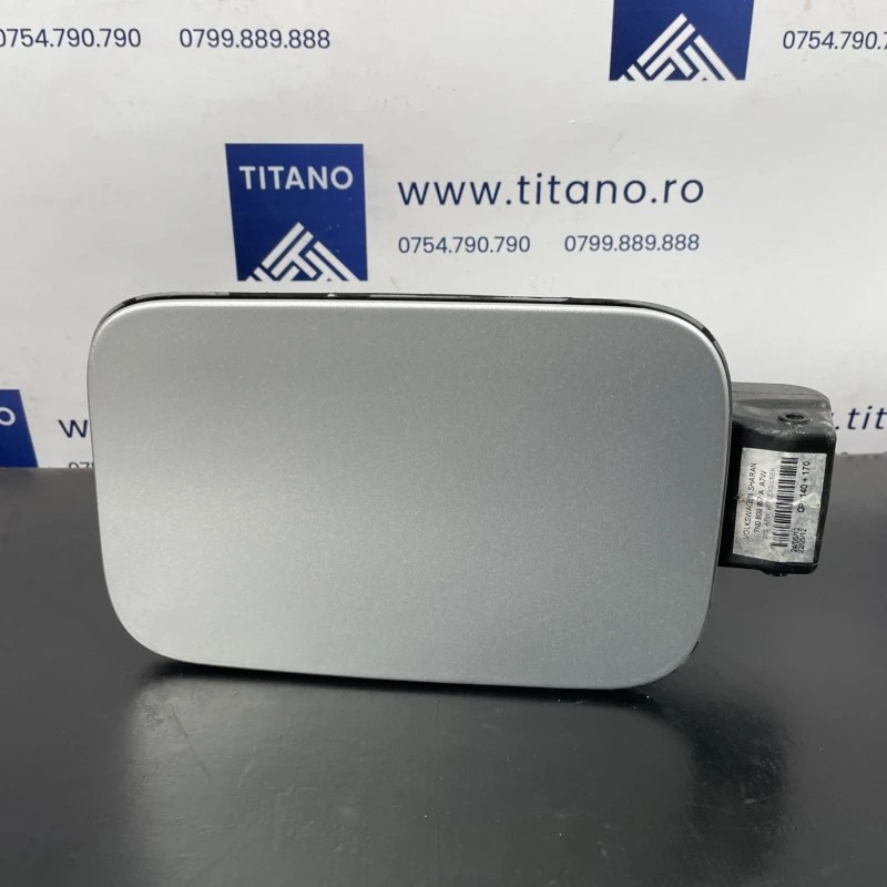 Capac usa rezervor / Volkswagen Sharan 7N 2013 / Caroserie, oglinzi si faruri