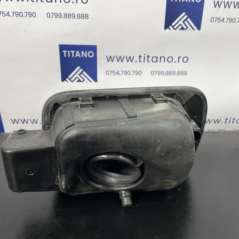 Capac usa rezervor / Volkswagen Sharan 7N 2013 / Caroserie, oglinzi si faruri