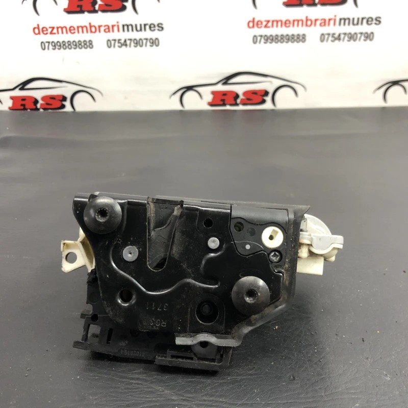 Iala broasca usa dreapta fata / Volkswagen Passat B7 2013 / Caroserie, oglinzi si faruri