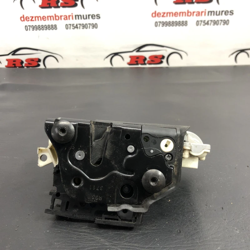 Iala broasca usa dreapta fata / Volkswagen Passat B7 2013 / Caroserie, oglinzi si faruri