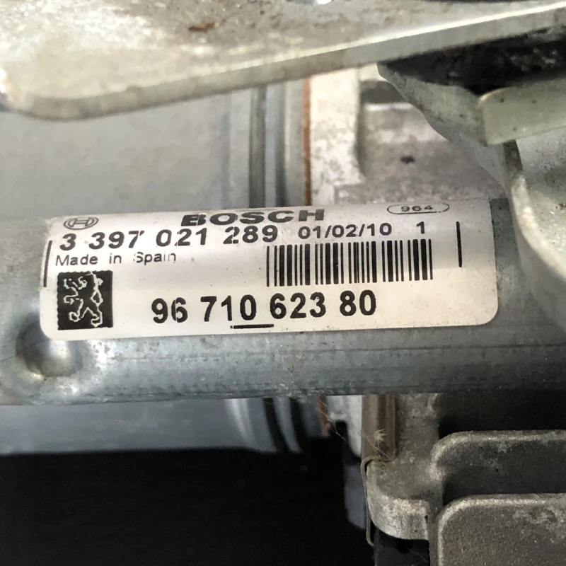 Ansamblu stergatoare cu motoras dreapta / Peugeot 3008 3008 2010 / Caroserie, oglinzi si faruri