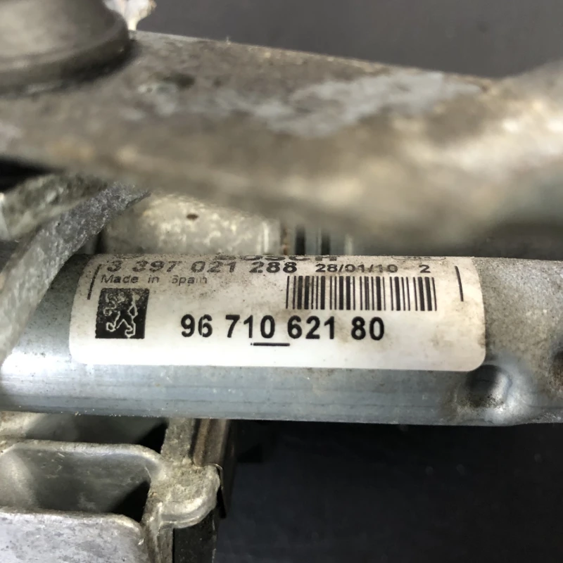 Ansamblu stergatoare parbriz stanga / Peugeot 3008 3008 2010 / Caroserie, oglinzi si faruri