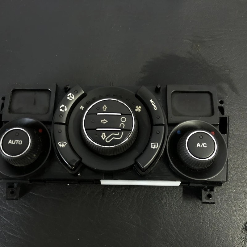 Panou climatronic / Peugeot 3008 3008 2010 / Climatizare