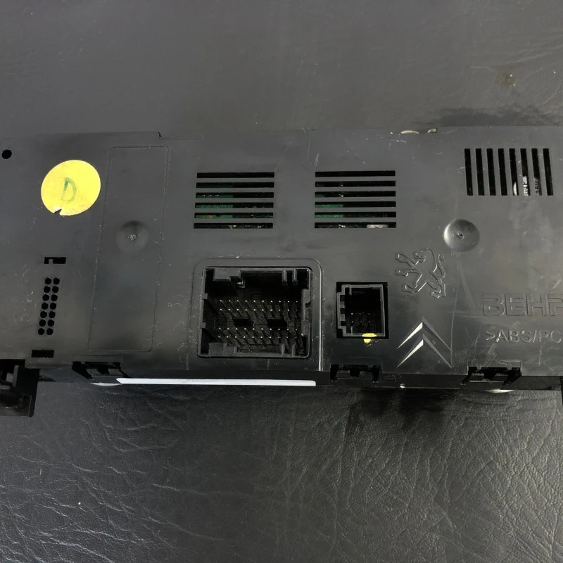 Panou climatronic / Peugeot 3008 3008 2010 / Climatizare