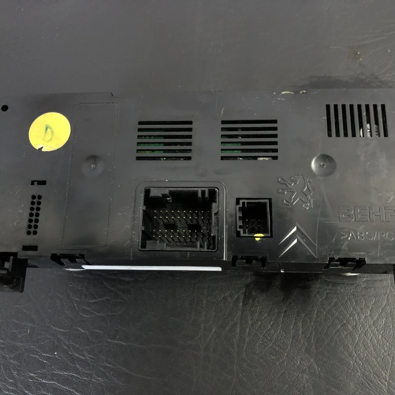 Panou climatronic / Peugeot 3008 3008 2010 / Climatizare