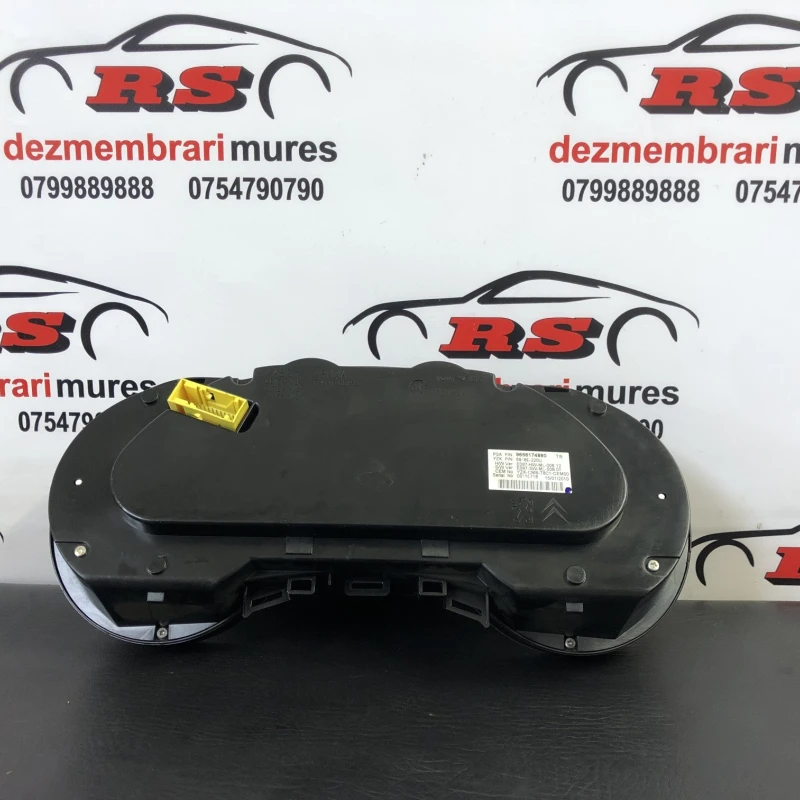 Ceas bord / Peugeot 3008 3008 2010 / Audio si electronice