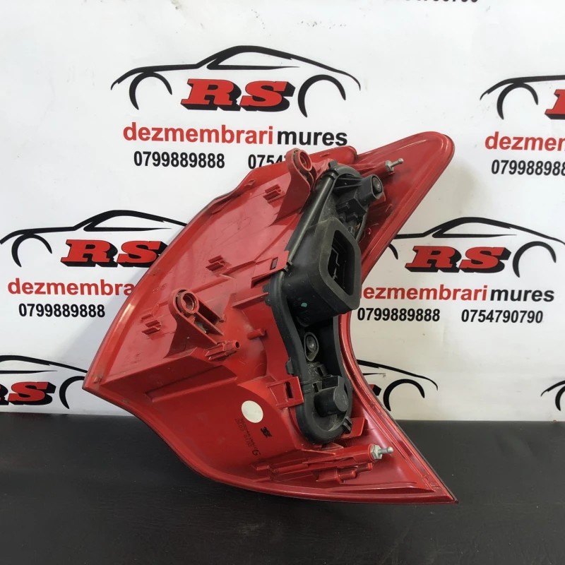 Stop stanga caroserie / Peugeot 3008 3008 2010 / Caroserie, oglinzi si faruri