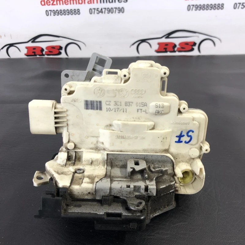 Iala broasca usa stanga fata / Volkswagen Passat B7 2013 / Caroserie, oglinzi si faruri