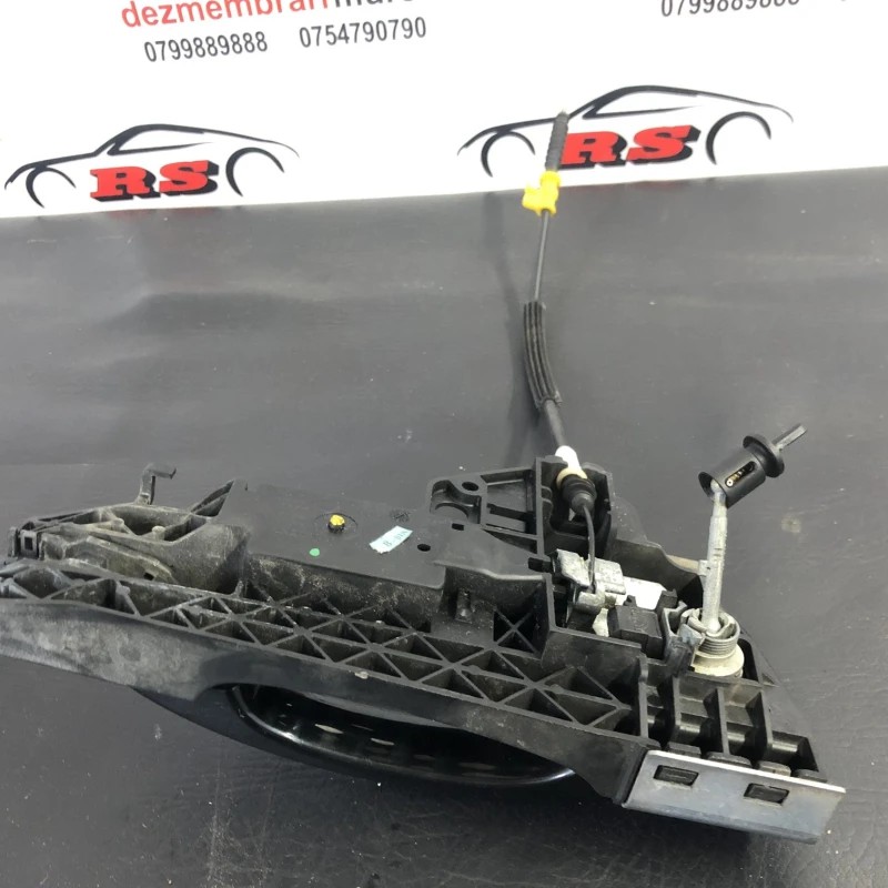 Maner usa stanga fata / Audi RS5 8T 2011 / Caroserie, oglinzi si faruri