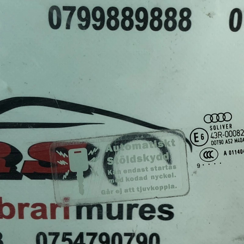 Geam dreapta fata / Audi RS5 8T 2011 / Caroserie, oglinzi si faruri