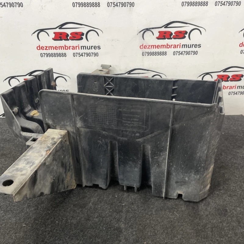 Carcasa baterie / Renault Trafic Trafic 2011 / Motor, racire si evacuare