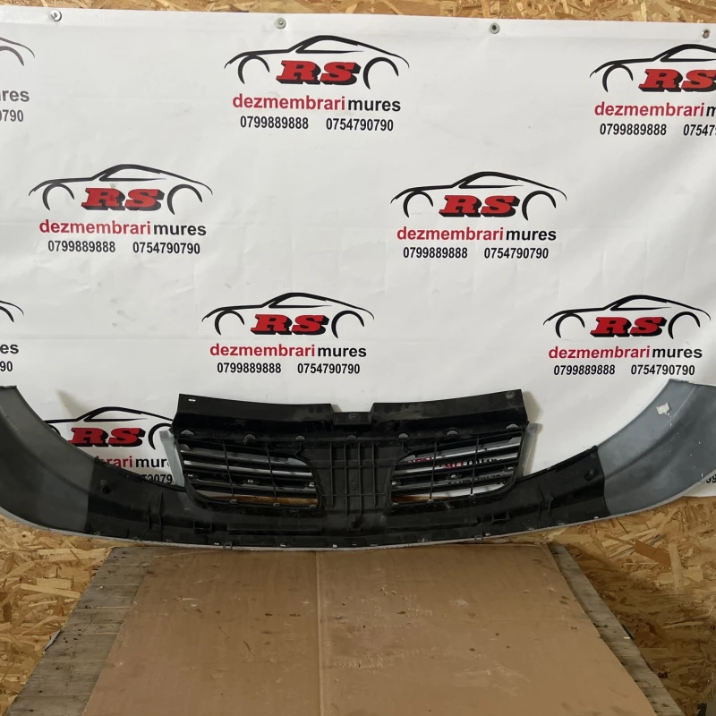 Grila radiator cu emblema / Nissan Primastar Primastar 2015 / Caroserie, oglinzi si faruri