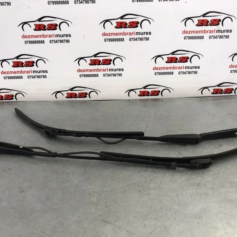Brate stergatoare fata / Renault Trafic Trafic 2011 / Caroserie, oglinzi si faruri