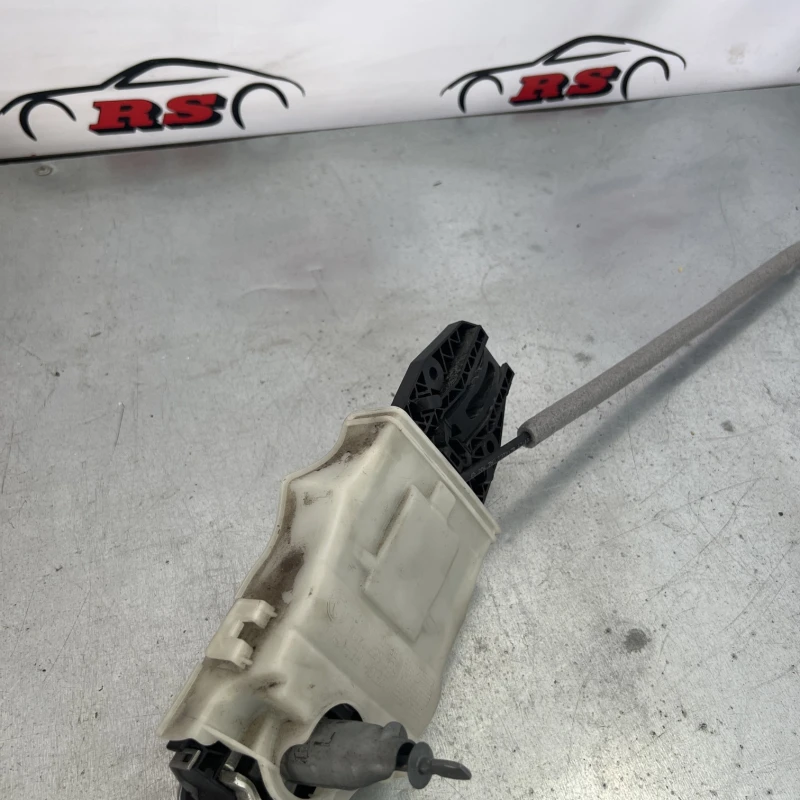 Maner usa stanga fata / Skoda Octavia 3 5E 2014 / Caroserie, oglinzi si faruri