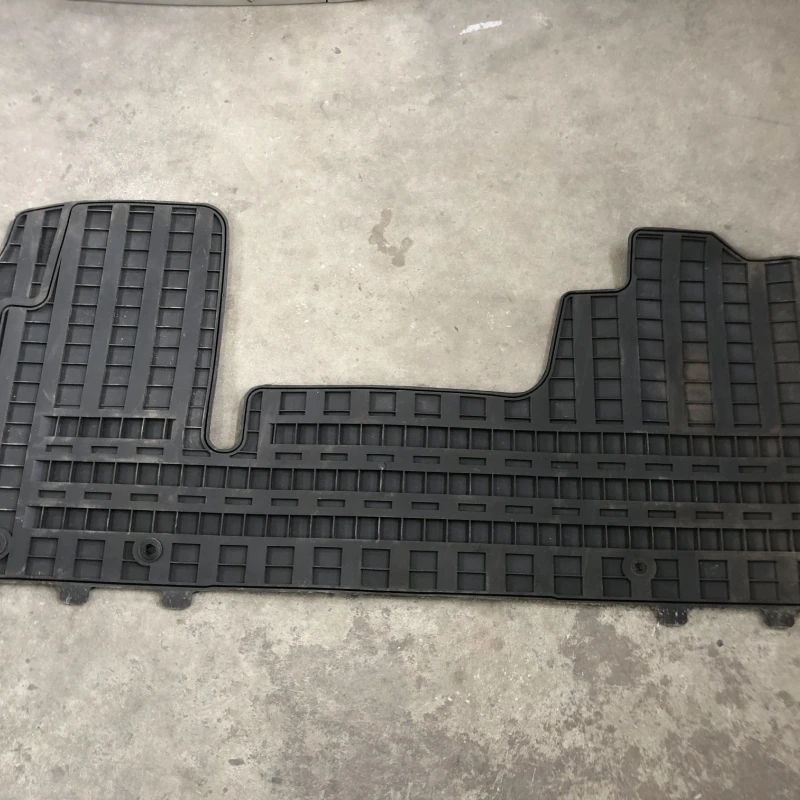 Pres fata original / Nissan NV400 NV400 2012 / Interior