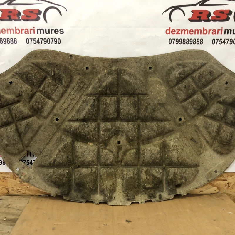 Capitonaj capota / Volkswagen Passat B6 2010 / Motor, racire si evacuare