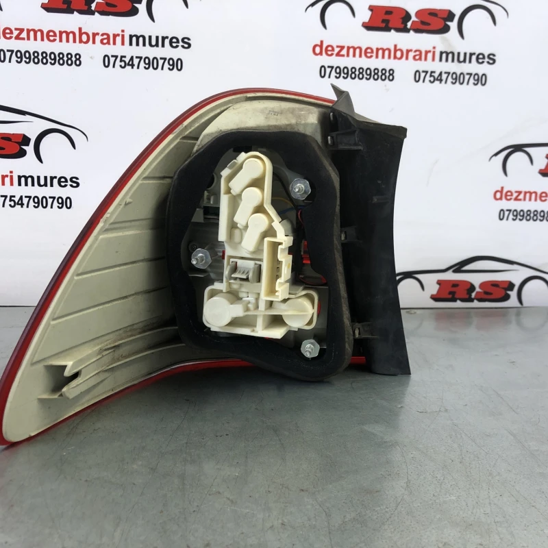 Stop dreapta caroserie / BMW Seria 3 E91 LCI 2012 / Caroserie, oglinzi si faruri
