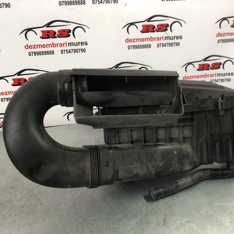 Carcasa filtru aer / Volkswagen Tiguan 5N 2010 / Motor, racire si evacuare