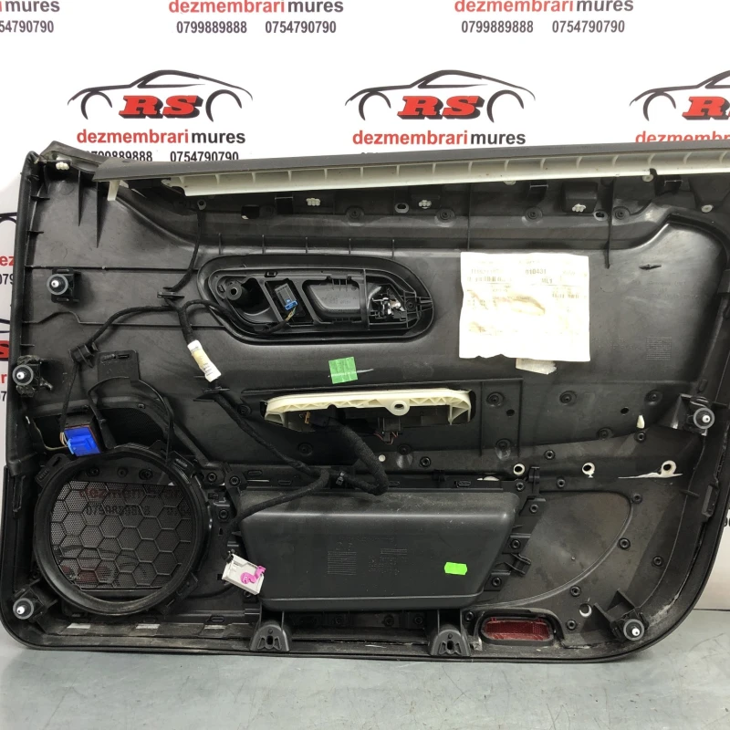 Panou tapiterie usa stanga fata / Volkswagen Passat CC 2013 / Interior