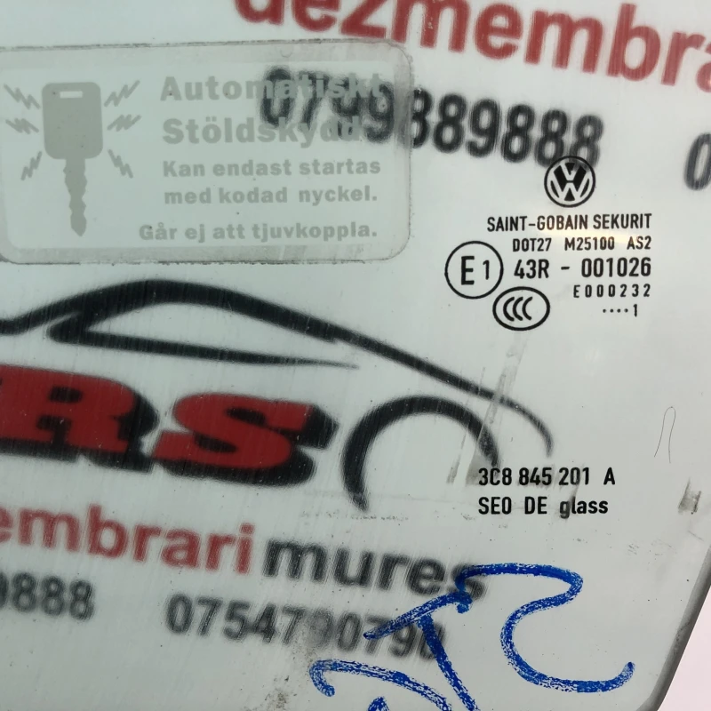Geam stanga fata / Volkswagen Passat CC 2013 / Caroserie, oglinzi si faruri