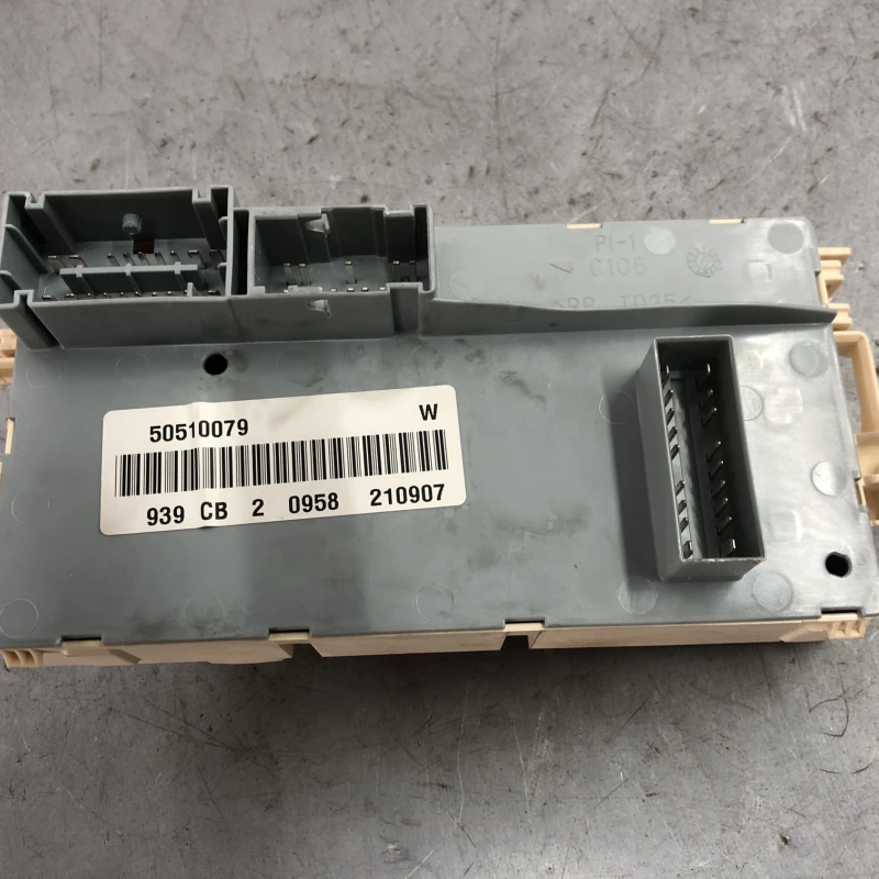 Panou sigurante / Alfa Romeo 159 sportwagon 939 2008 / Audio si electronice