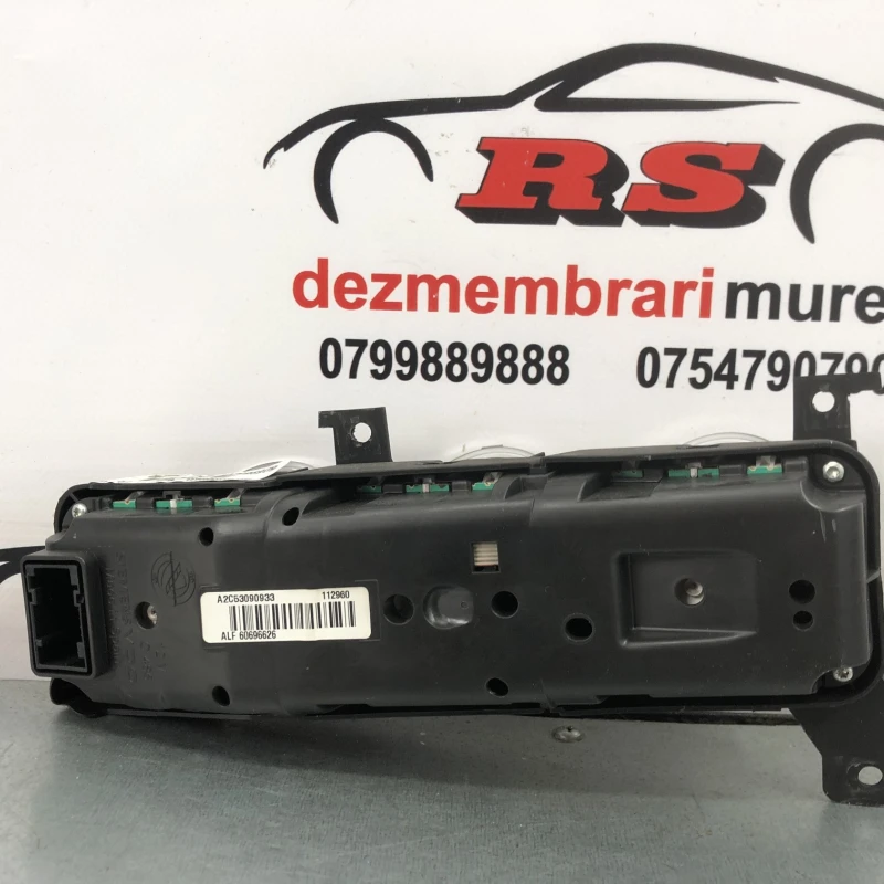 Ceasuri indicatoare bord / Alfa Romeo 159 sportwagon 939 2008 / Audio si electronice