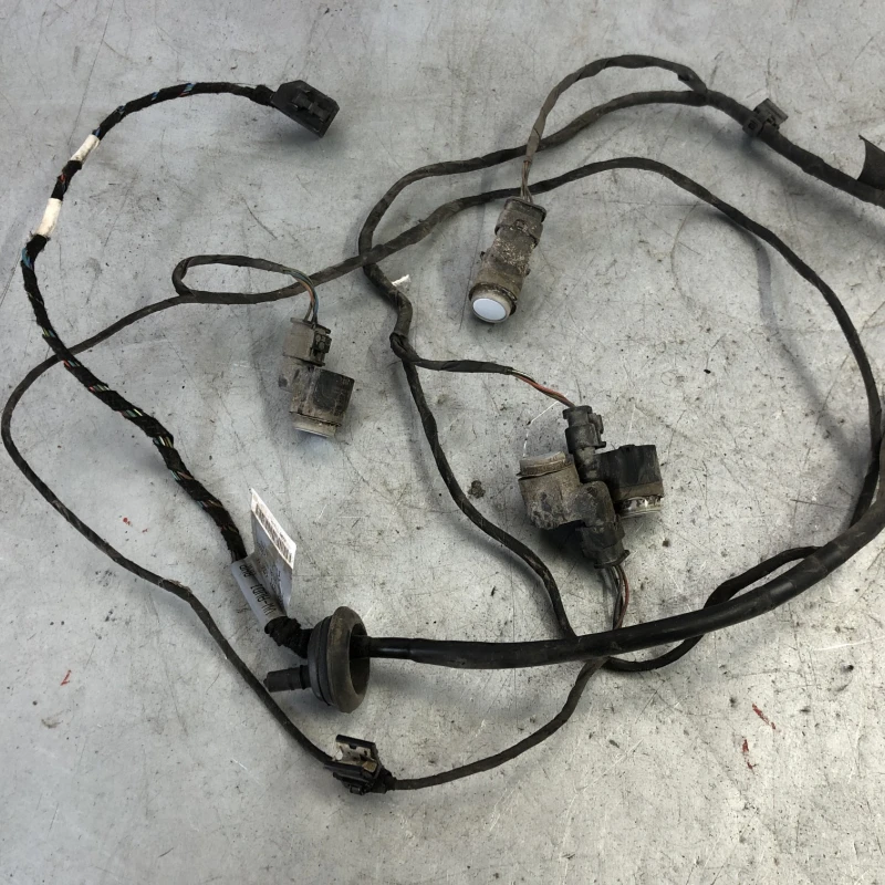 Instalatie cu senzori de parcare spate Audi 