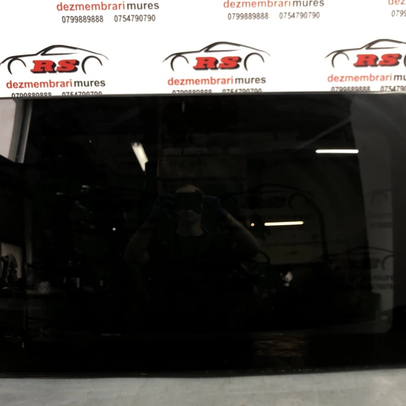 Trapa / Mercedes-Benz C Class W204 2010 / Caroserie, oglinzi si faruri