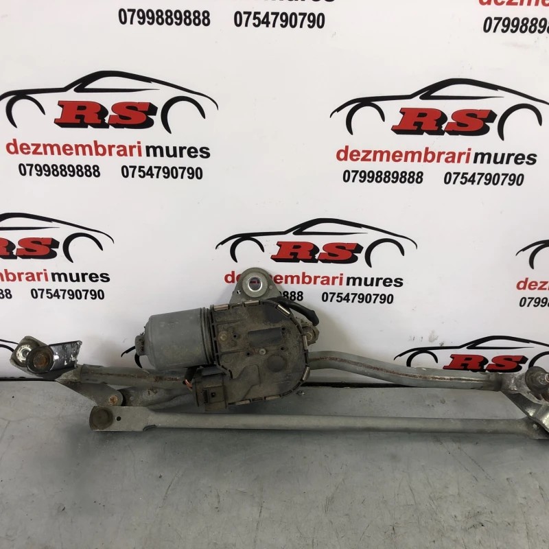 Ansamblu stergatoare cu motoras / Audi A4 B8 2010 / Caroserie, oglinzi si faruri