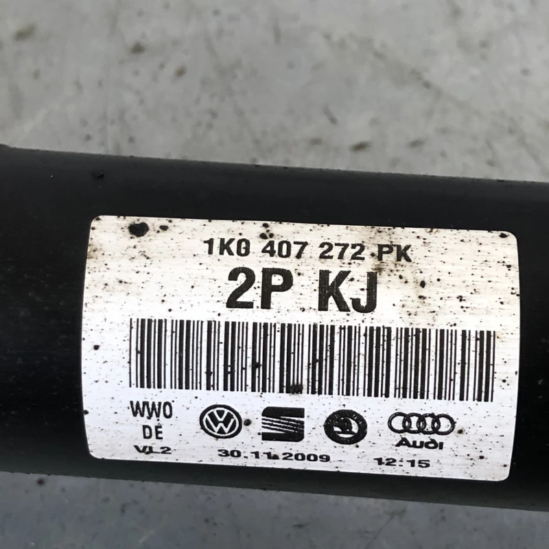 Planetara dreapta fata / Volkswagen Passat B6 2010 / Cutie viteze, ambreiaj, transmisie